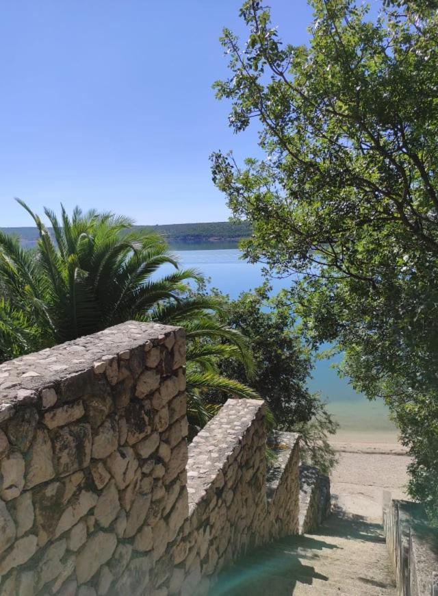 Apartmani Knezevic Posedarje Exterior foto
