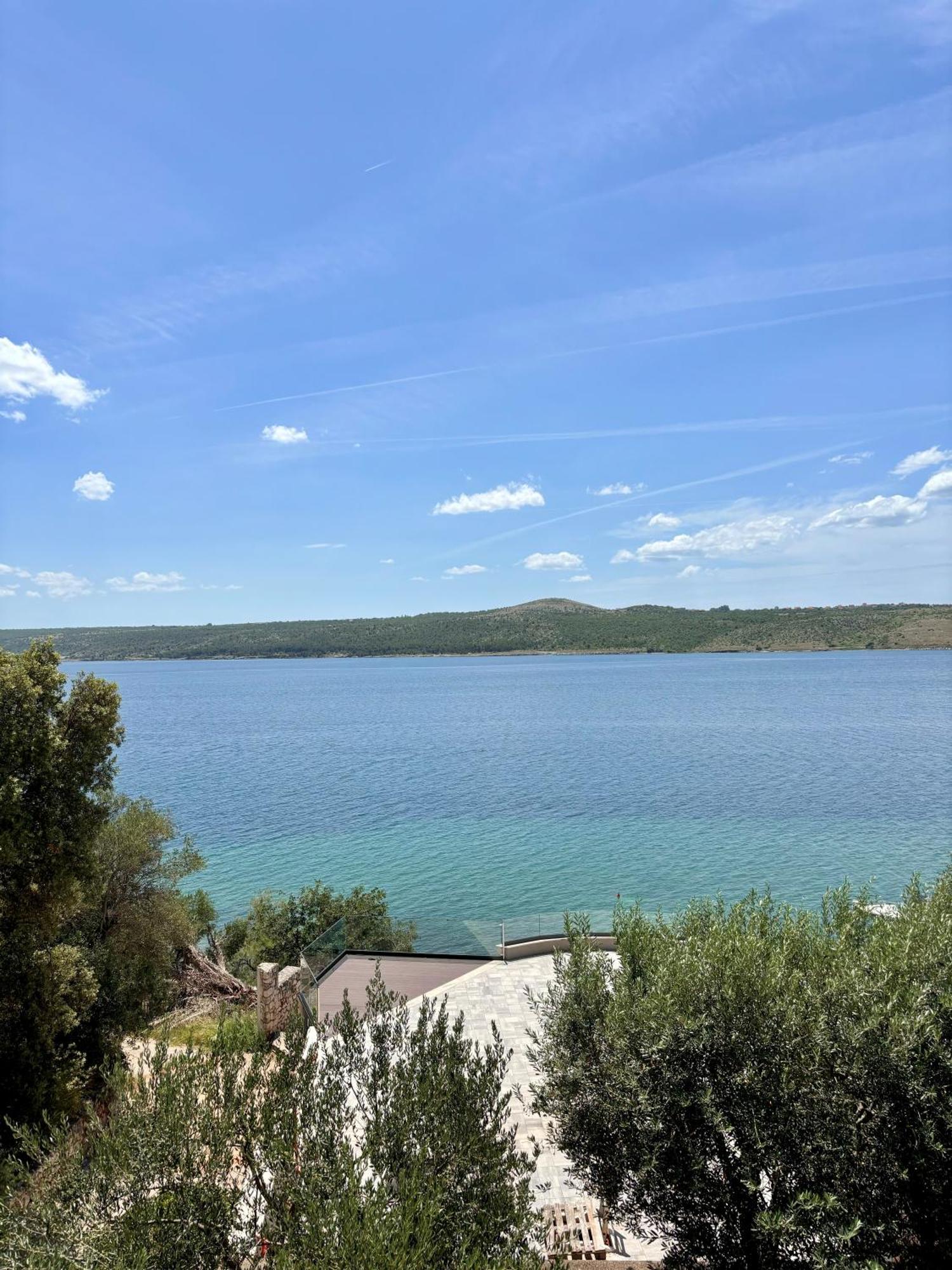 Apartmani Knezevic Posedarje Exterior foto